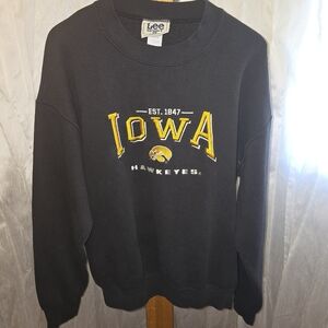 Vintage Lee Men's Black Iowa Crewneck Sweater